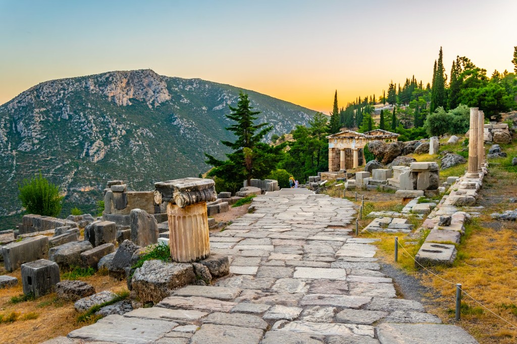 Delphi & Arachova photo 3